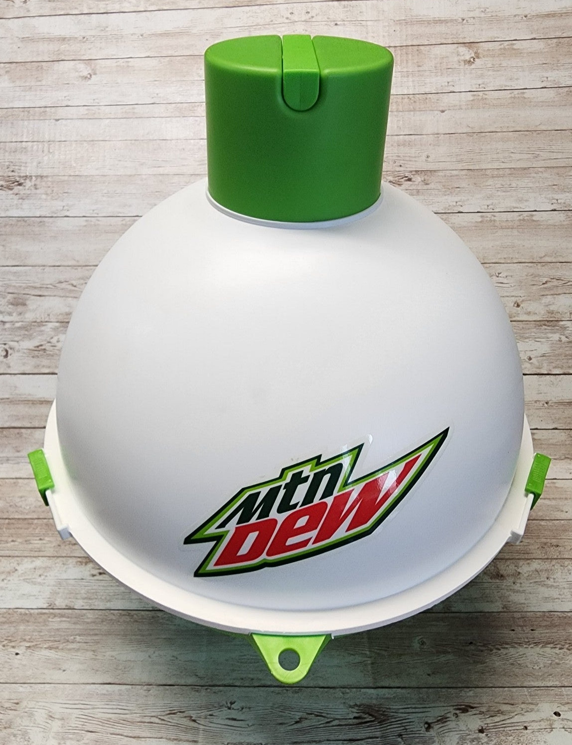 Bobber Cooler Mountain Dew VTG Floats Bevrages Green White Handle Locking