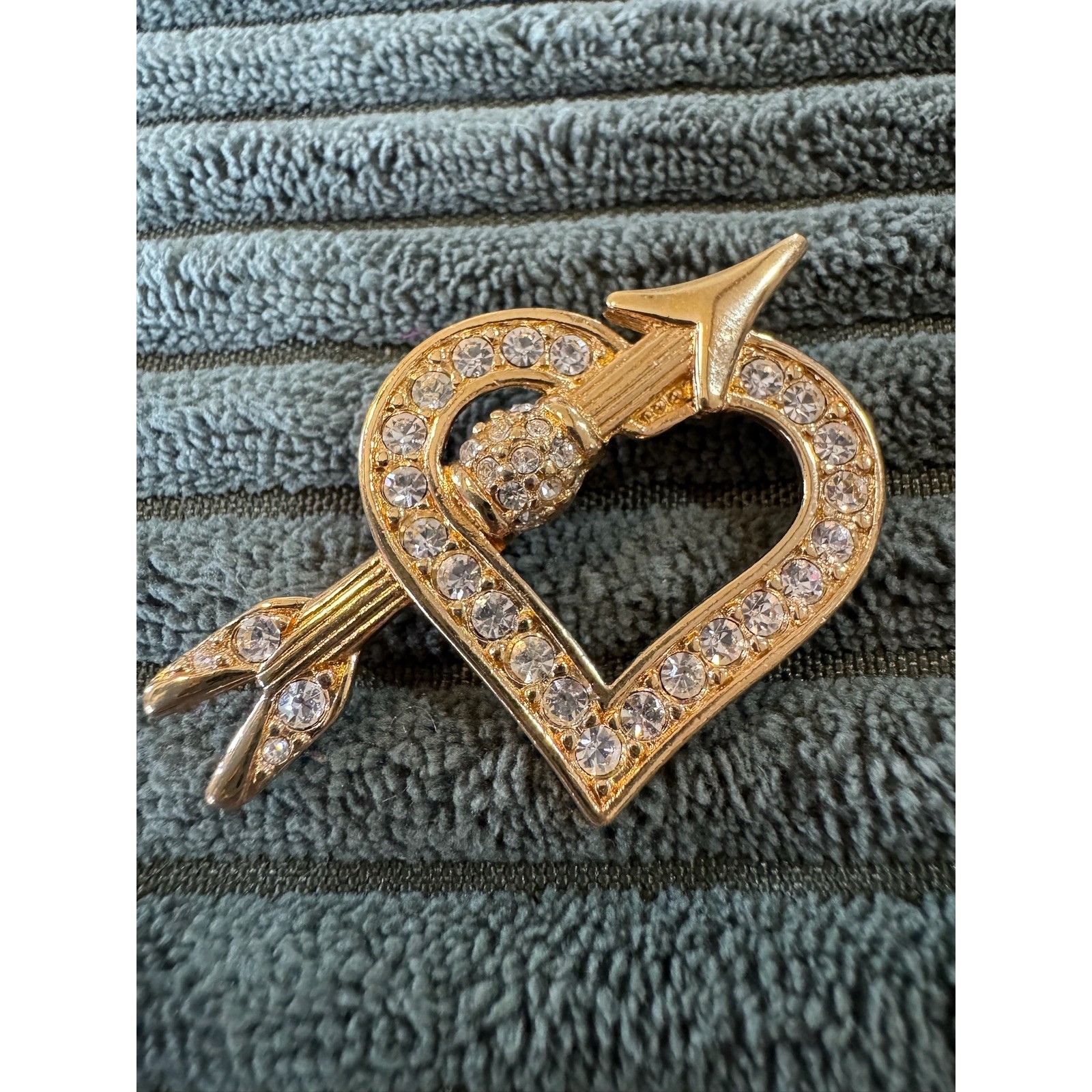 Gold Tone Heart Arrow Rhinestone Pin Brooch Valentine's Jewelry