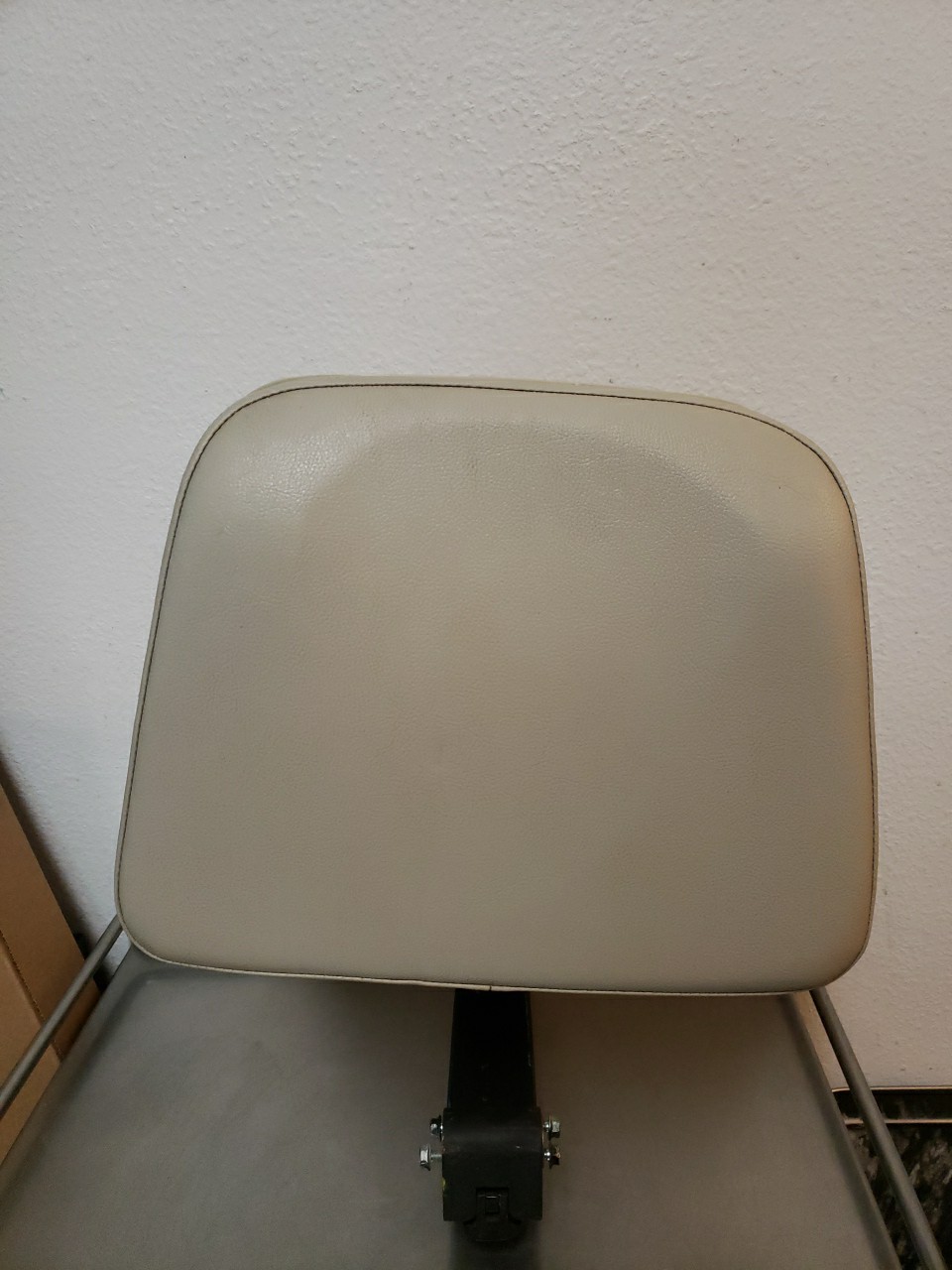 Headrest For A Midmark Chair 75L