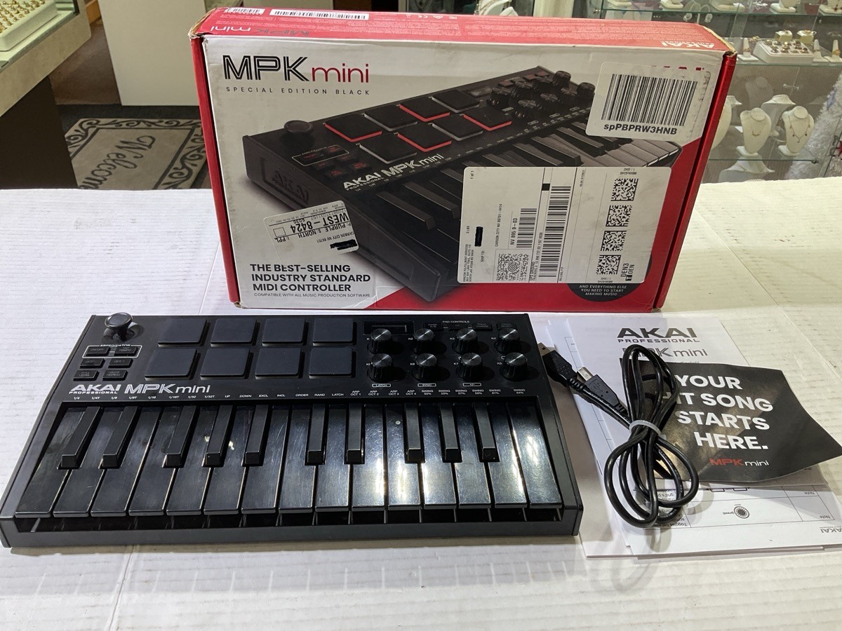 AKAI MPK MINI (CJL063891)