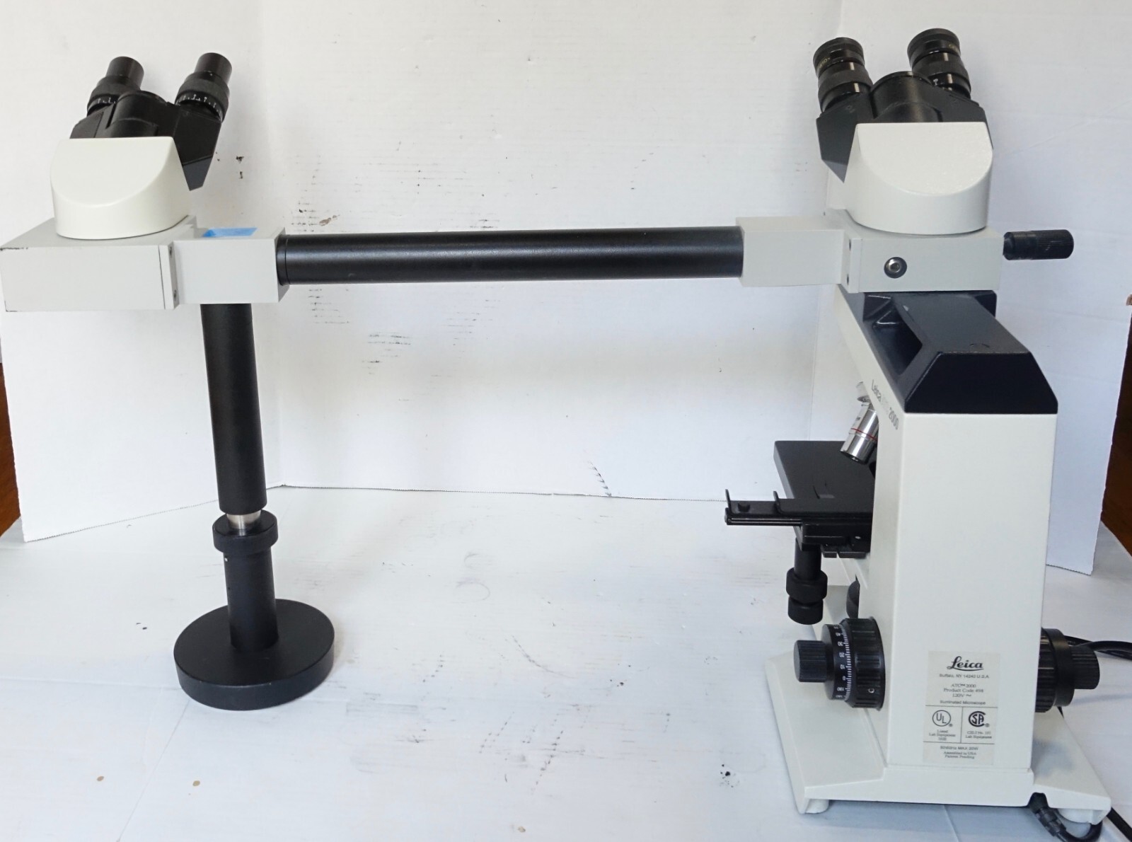 Leica ATC 2000 Multiview Teaching Microscope