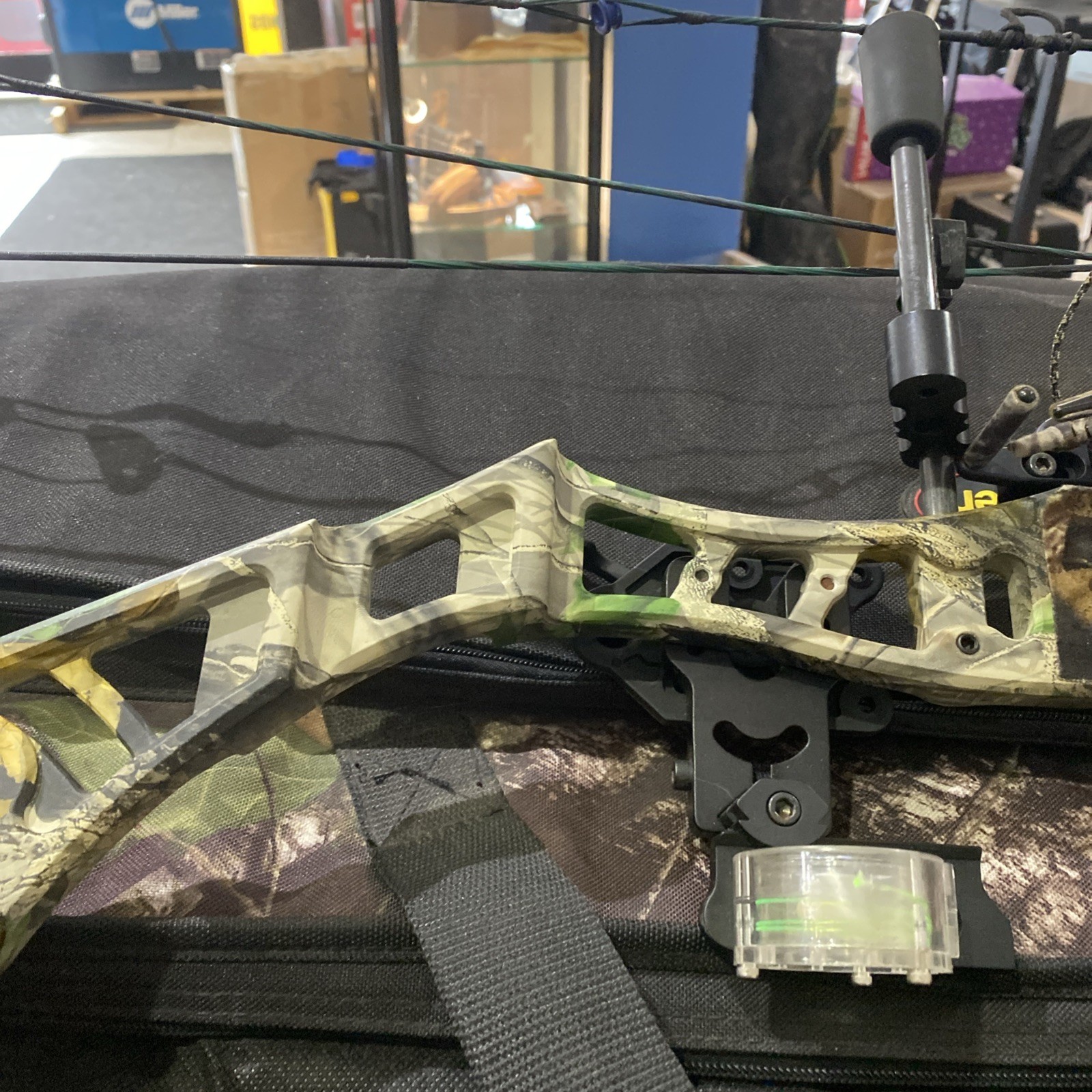 Darton Mach 1 Bow