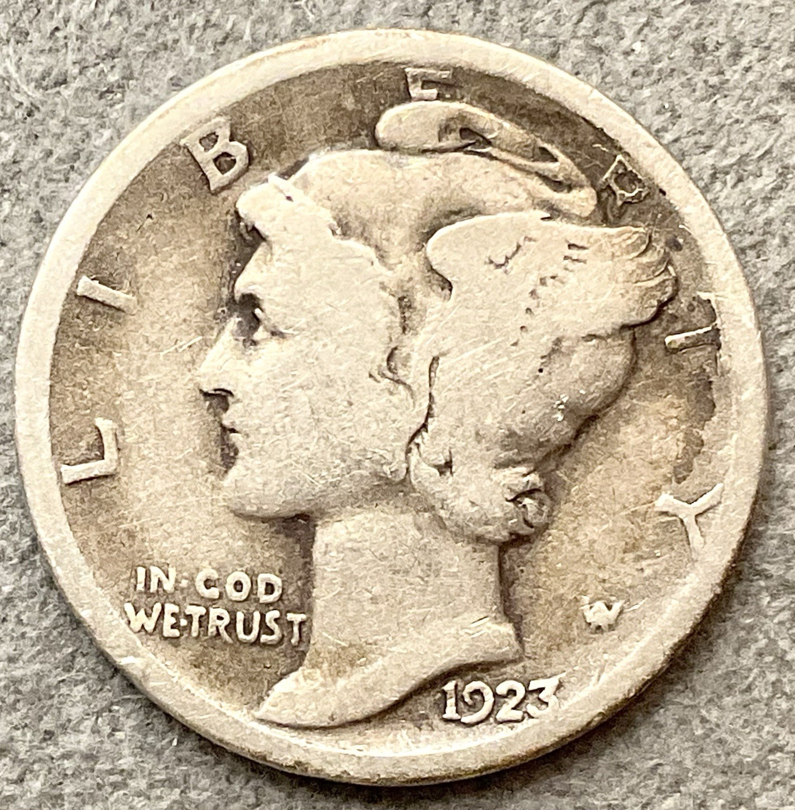 1923p  Mercury Head Silver Dime - Philadelphia Mint ~ C286