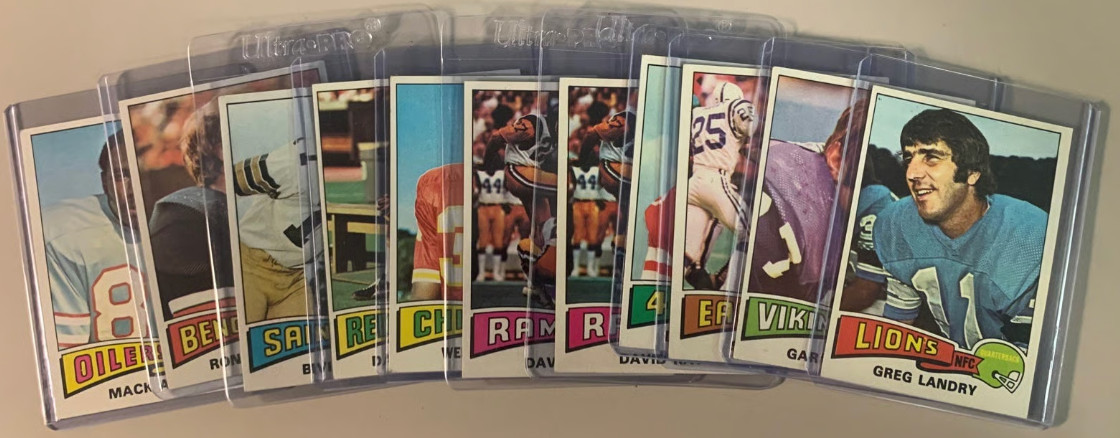 1975 Topps Football #265-528 You Pick. NM - NMMT+ or Better with Centering.