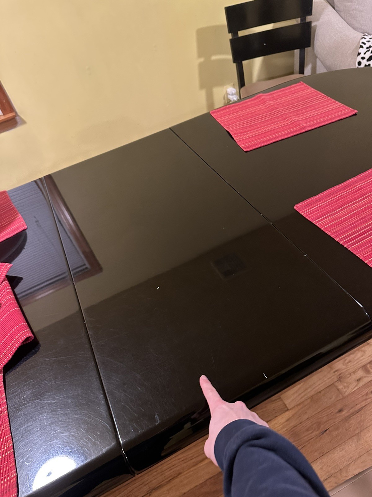 Black Oval Expandable Dining Table & 8 Chairs - Sits 10