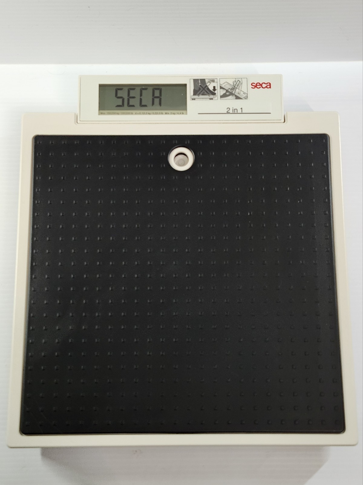 Seca Medical  Floor Weighing Scale / Seca 876 Scale - TESTED