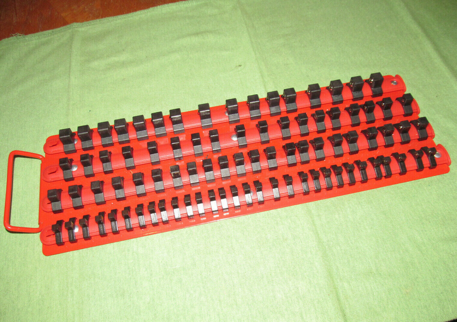 Nice Metal Based Socket Rack w/4 ABS Slides & 78 Socket Holders -1/4"-3/8"-1/2"
