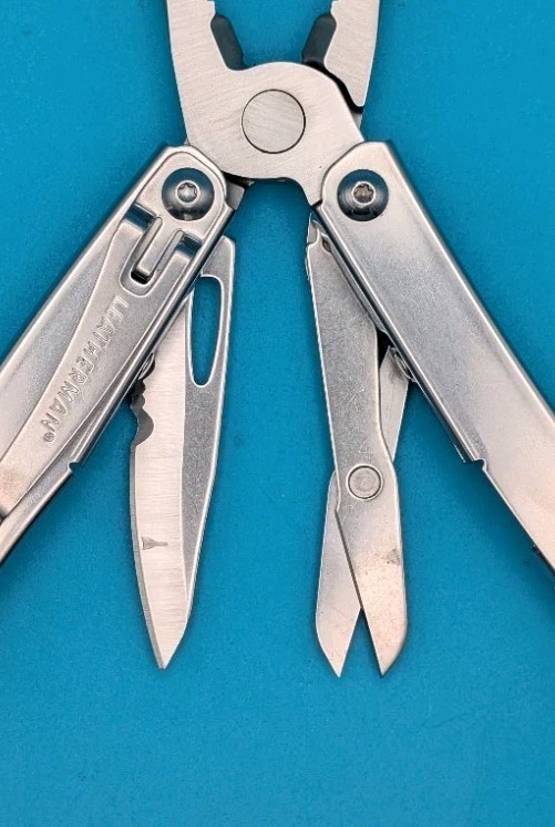 LEATHERMAN WINGMAN MULTI-TOOL! FAST SHIPPING!