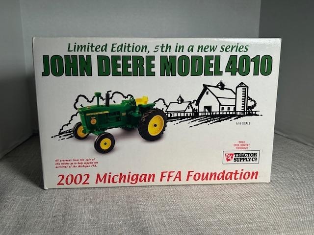 John Deere 4010 Tractor Wide Front Michigan FFA spec edition 1:16 Diecast Ertl