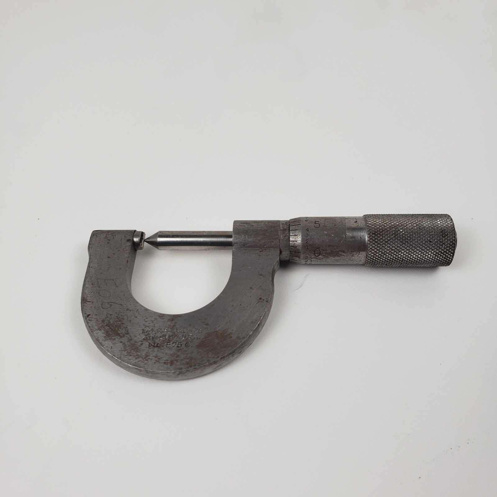 Starrett No. 575 C Screw Thread Micrometer Caliper 22 to 30 Pitch V & US Std
