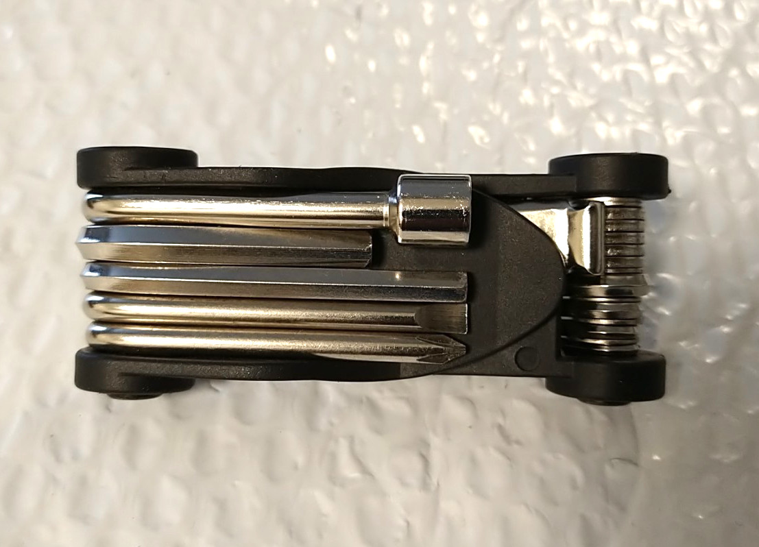 MULTI PURPOSE POCKET TOOL * WITH 14 DIFFERENT TOOLS & POUCH *