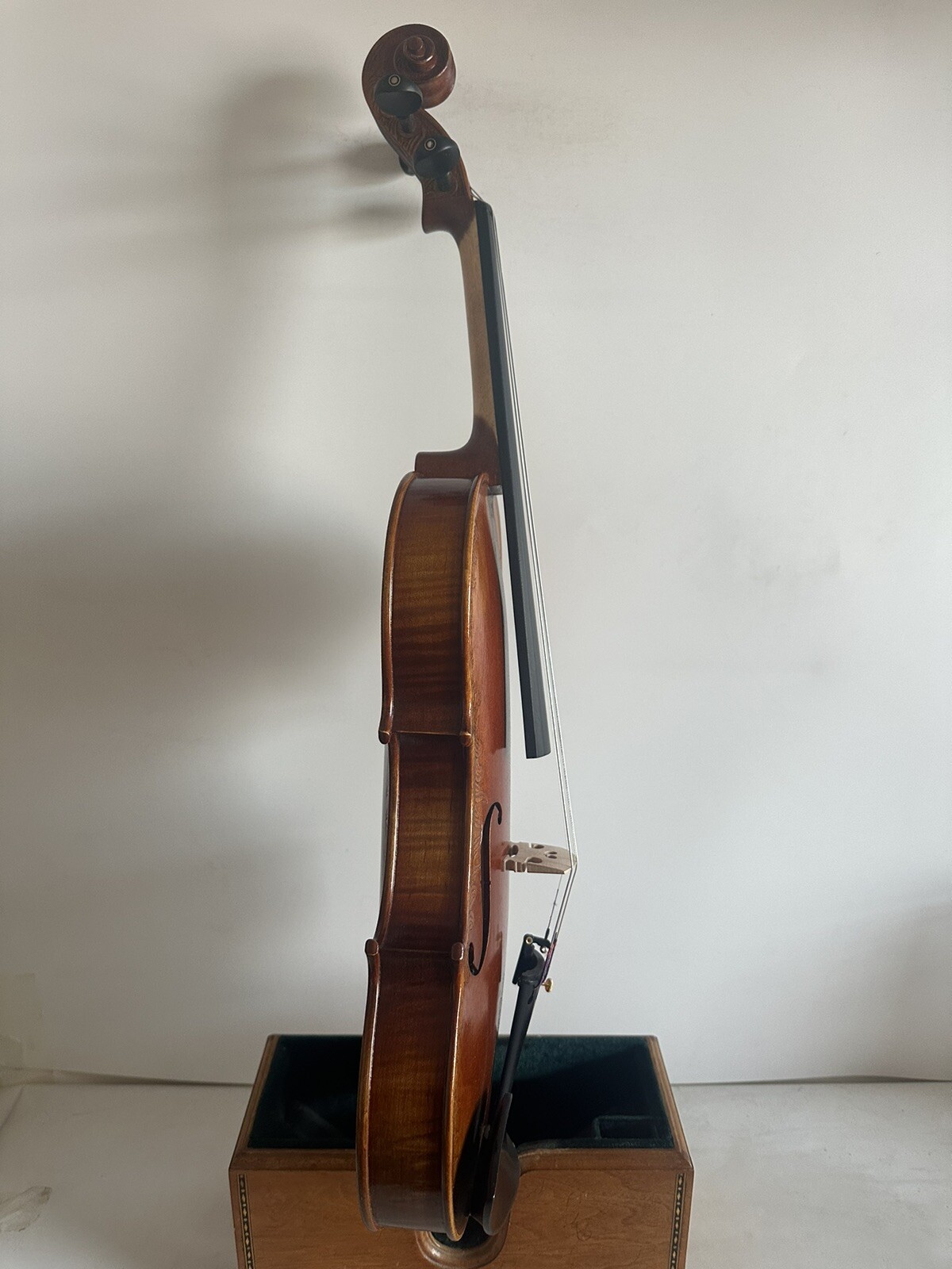 New 4/4 violin Stradi model flamed maple back spruce top hand carved 0049