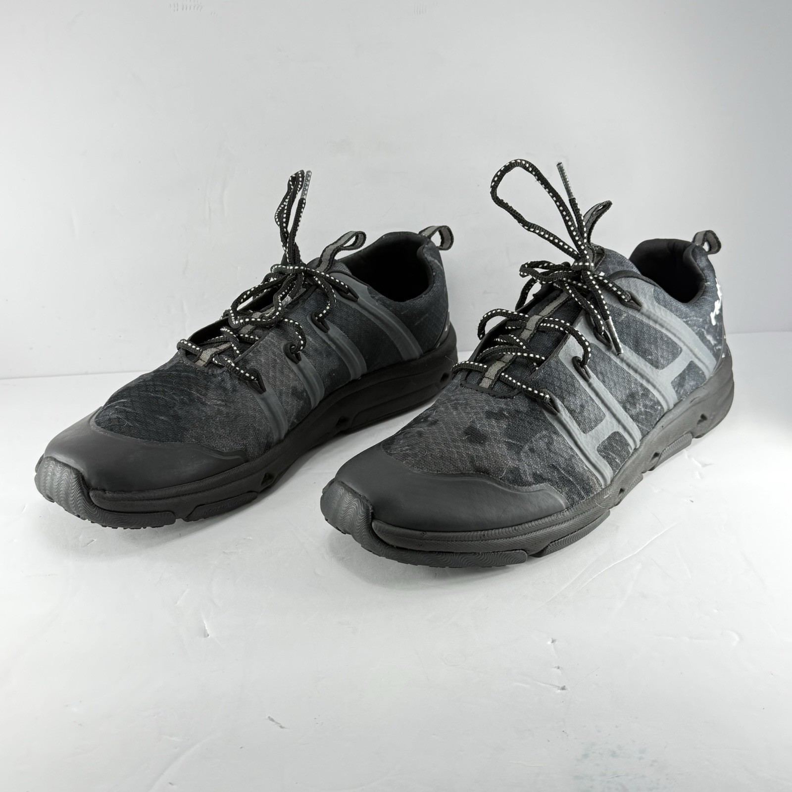 huk Outrigger fishing shoes Size 11 Black Water Boat Beach Active Wear