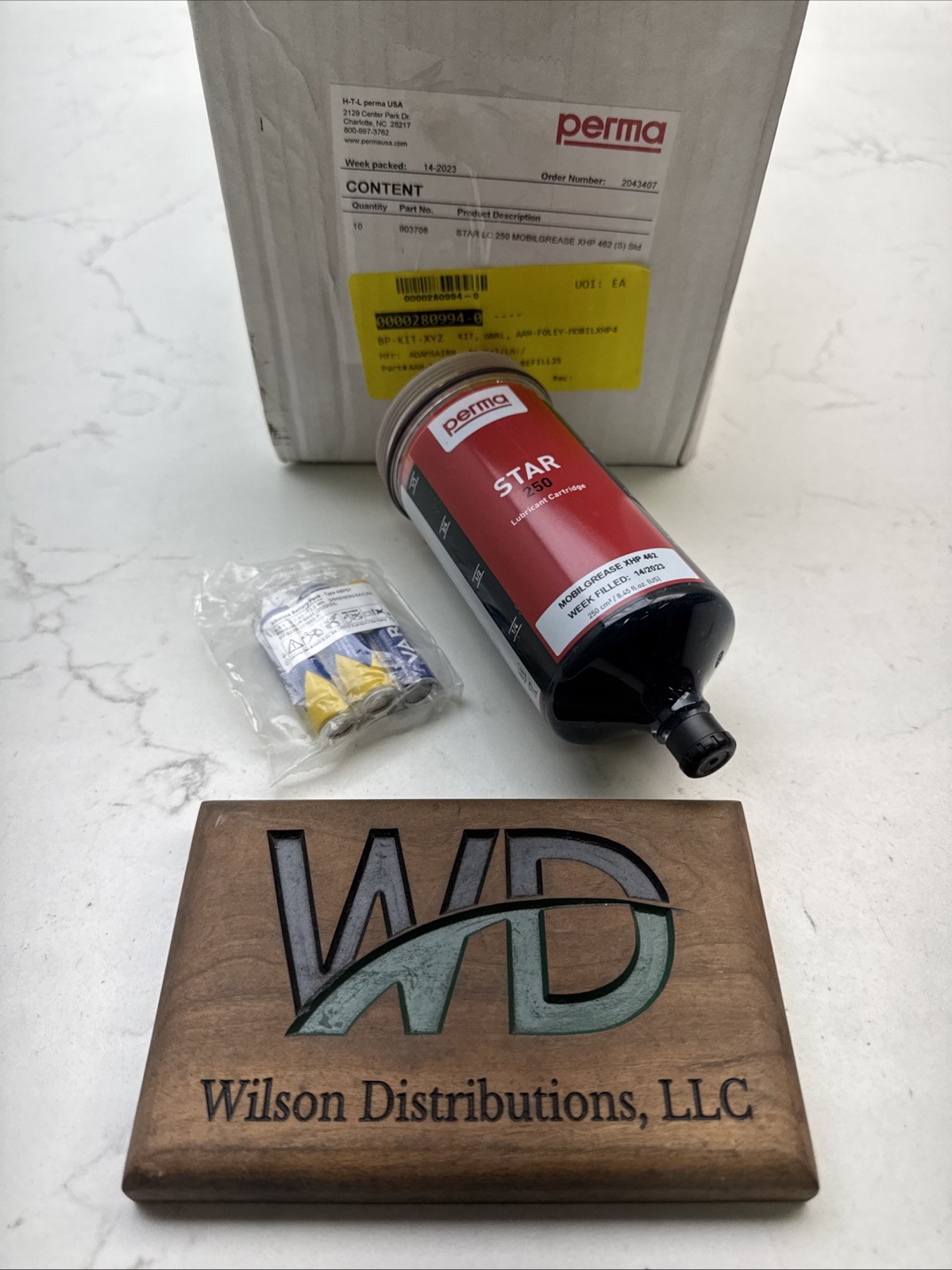PERMA Lubricant Cartridge 250 Mobilgrease XHP 462 903708 And Battery ABP01