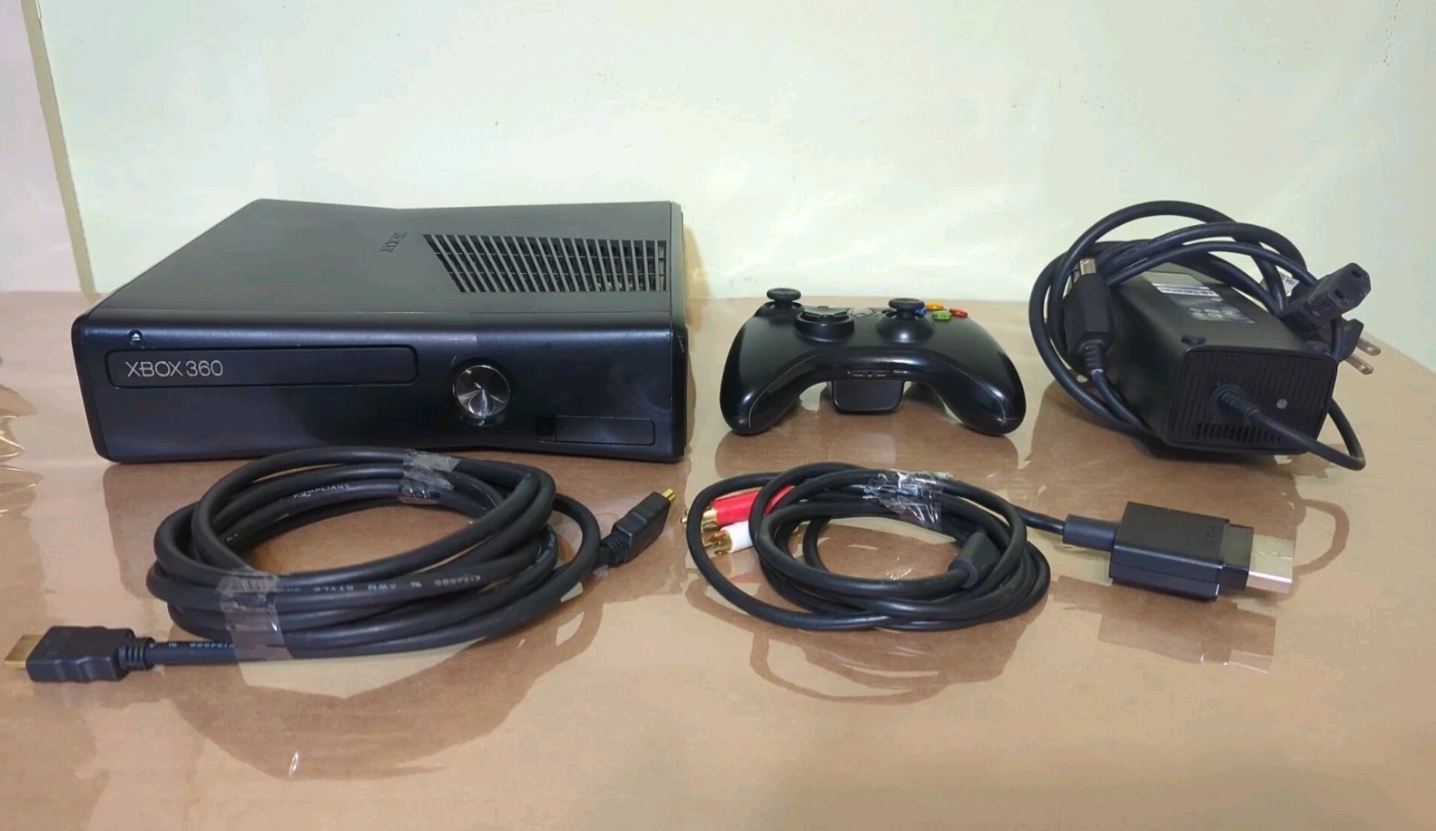 Microsoft Xbox 360 Slim Black System Console 4GB Controller Cords TESTED
