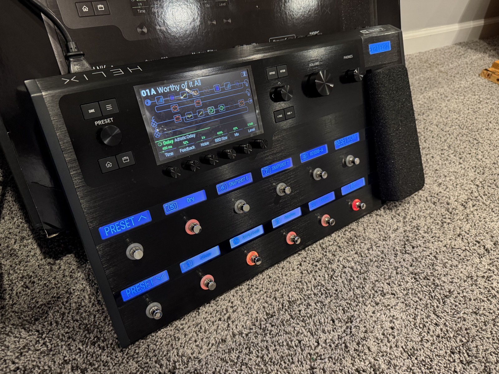 Line 6 Helix Floor Guitar Processor w/ Line 6 Backpack and Original Box *MINT*