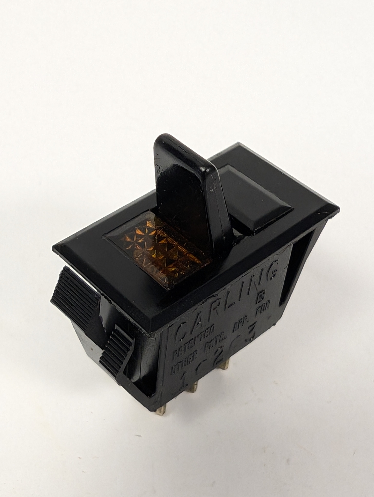 CARLING SPST ROCKER SWITCH w/AMBER LAMP