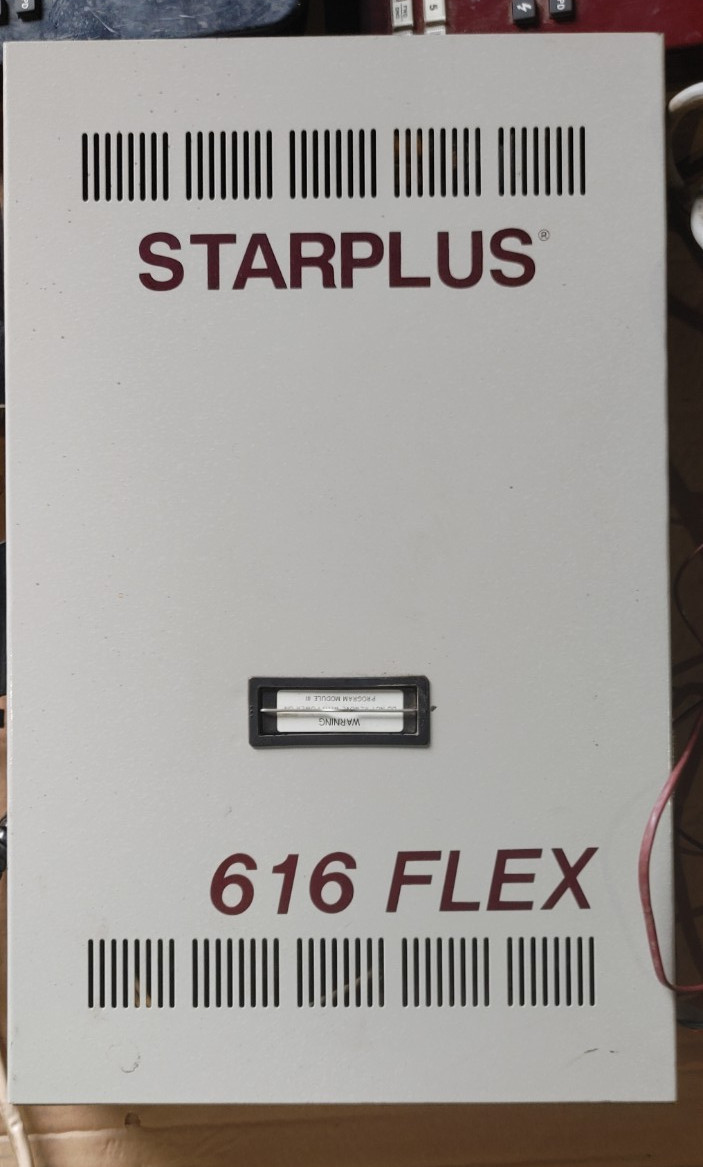 Vodavi STARPLUS 616FLEX Phone System, including 6 phones