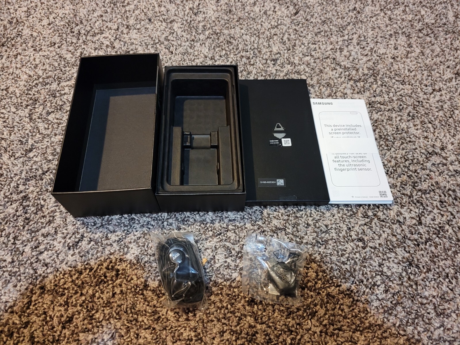 Samsung Galaxy S10+ Original Retail Box, Brochures, USB-C Adapter, Earphones