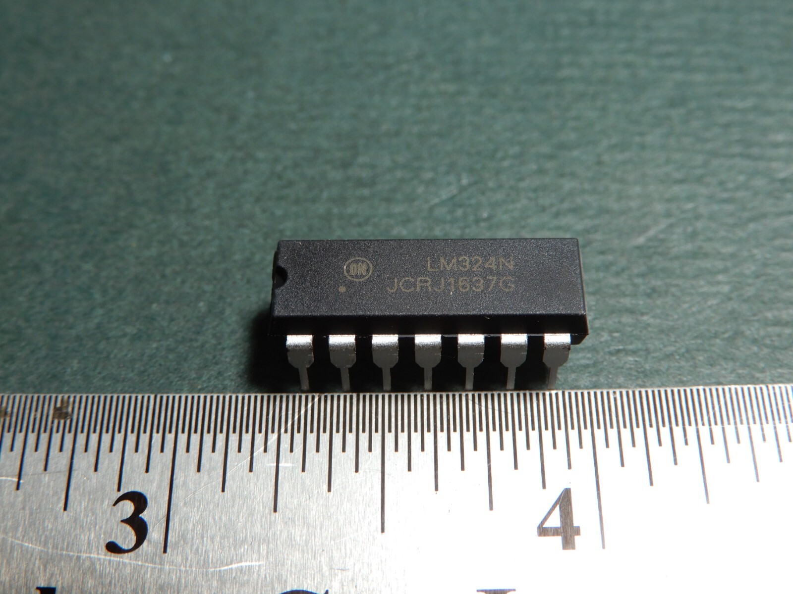 On Semiconductor LM324N Quad Op Amp IC's Qty 25 NOS