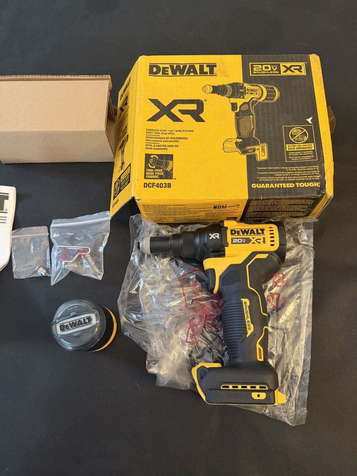 NEW DeWALT 20 Volt MAX Cordless 3/16 in. Rivet Tool DCF403B