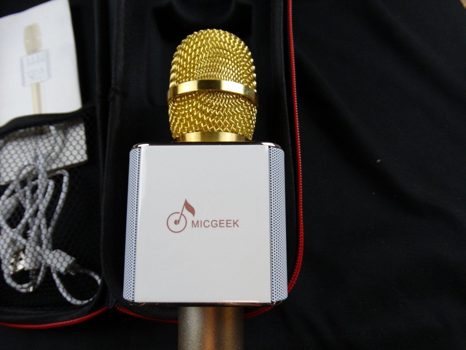 Wireless Bluetooth Karaoke Microphone USB