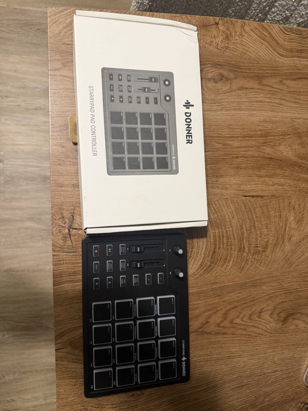 Donner STARRYPAD EC3305 MIDI Drum Machine Pad Beat Maker - 16 Beat Pads