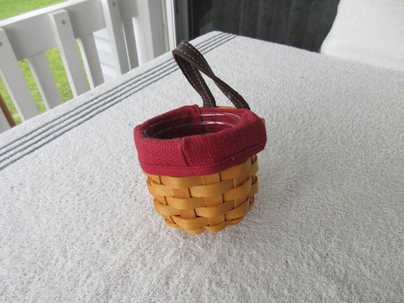 SMALL ROUND LONGABERGER BASKET WITH LEATHER HANDLE LINER + PROTECTOR~~CLEAN!!!