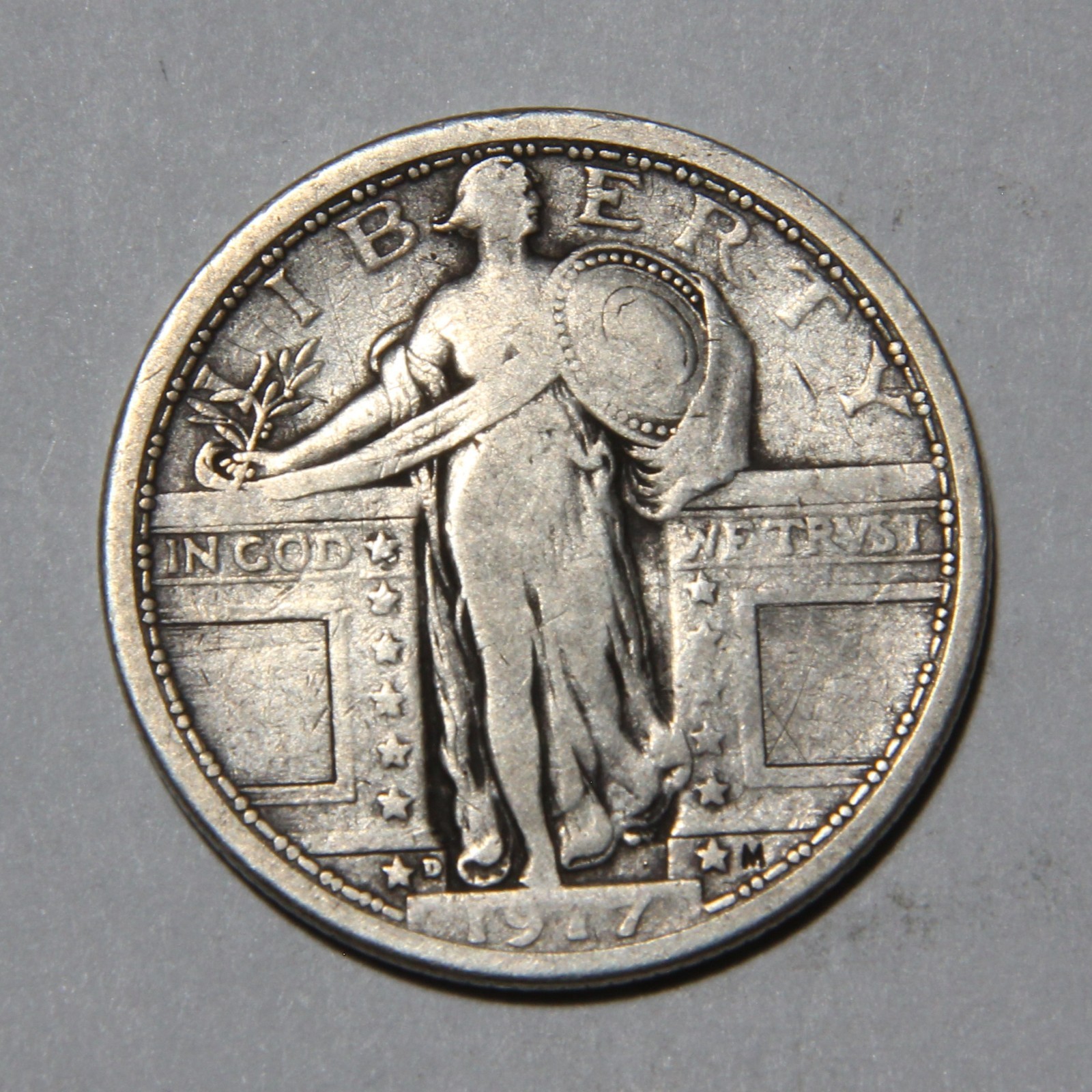1917-D Type 1 US Standing Liberty Quarter 25c Nice Circ Condition! -302-