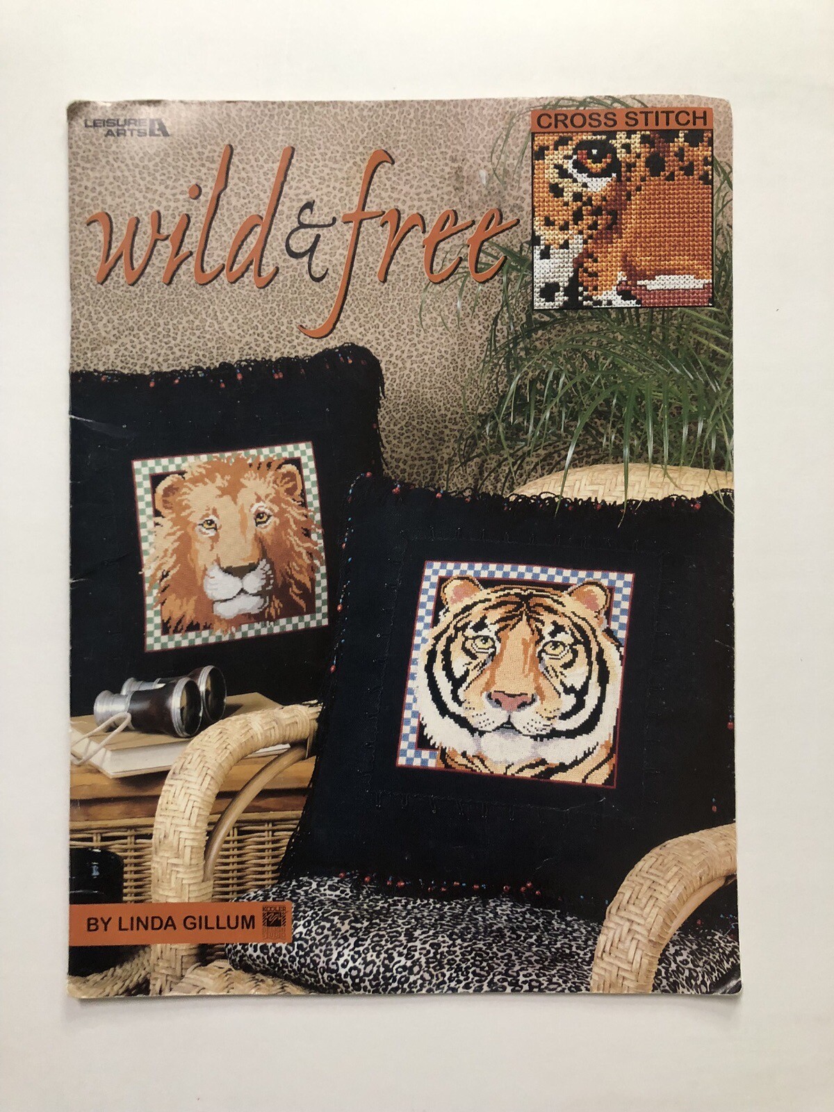 Wild & Free Animals Leisure Arts 3251 Linda Gillum Cross Stitch Pattern Booklet