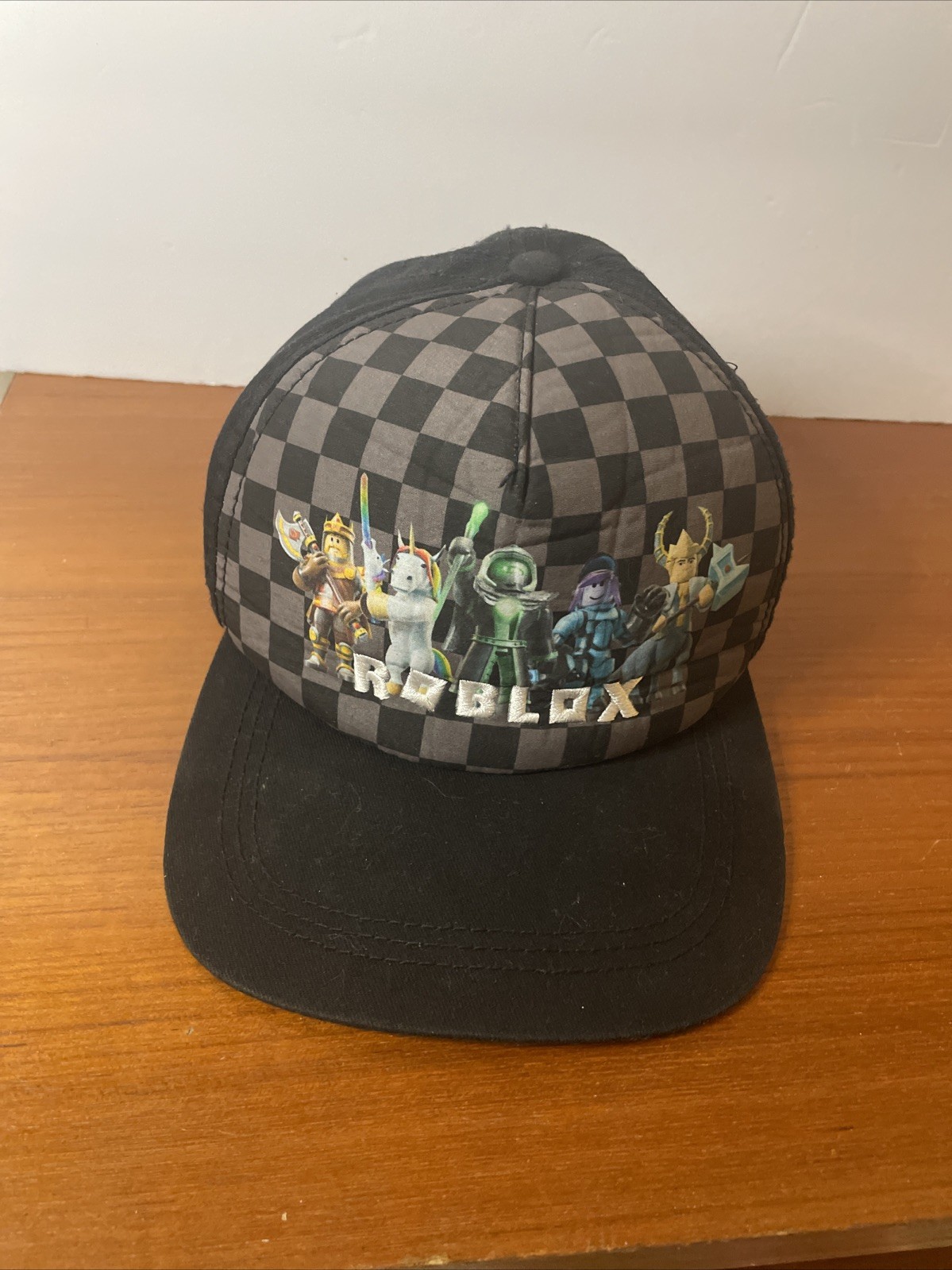 ROBLOX Trucker Ball Cap Adjustable Hat Snapback Size Youth/Teens by Bioworld