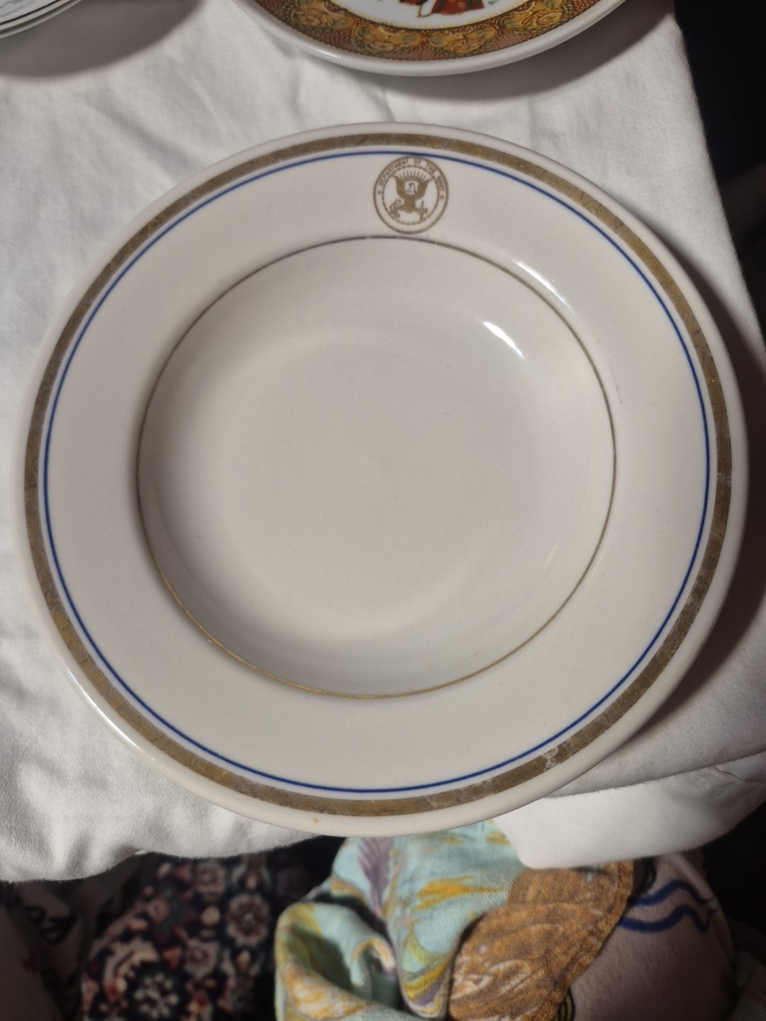 VINTAGE US  DEPT OF THE NAVY MESS  CHINA CEREAL BOWL W/ GOLD US NAVY SEAL DESIGN