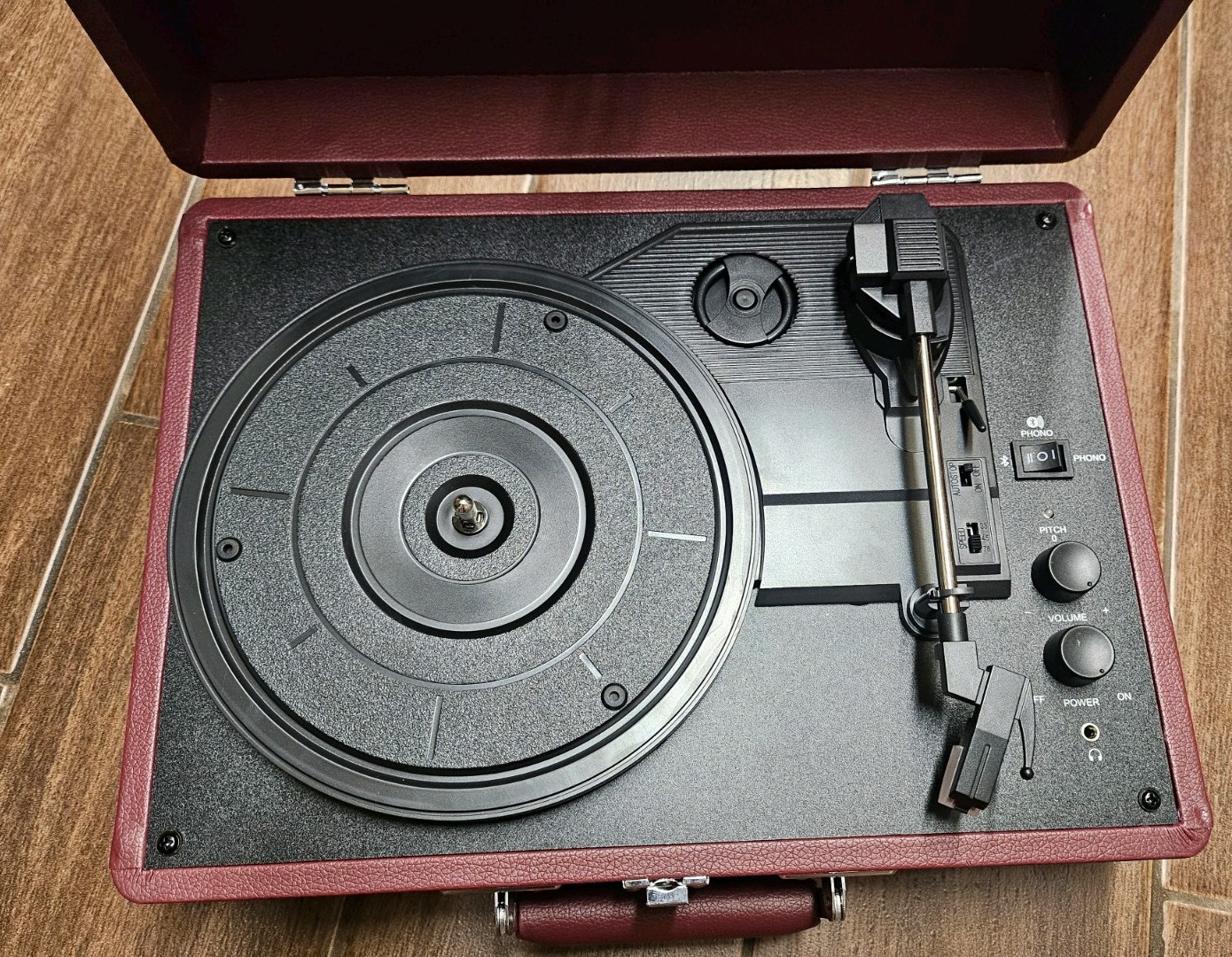 Crowley Plus Portable Turntable 3 Speed Turntable Bluetooth Record Player New