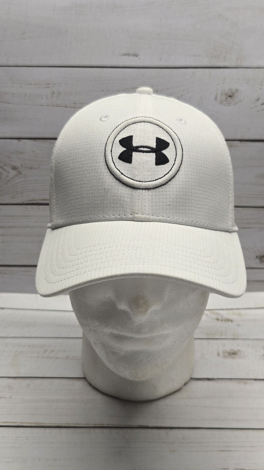 Under Armour Golf Hat White Medium / Large Flex Used Embroidered