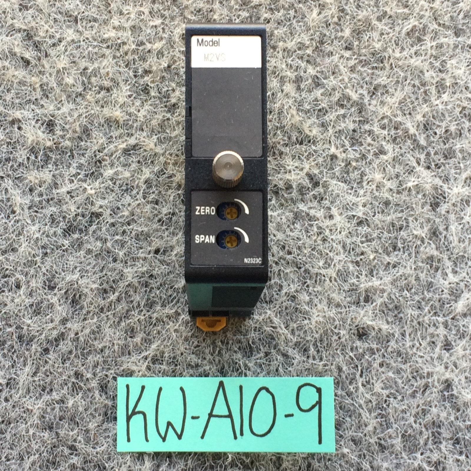 M System Co. M2VS-55-R/UL Signal Transmitter Input 0-5VDC Output 0-5VDC