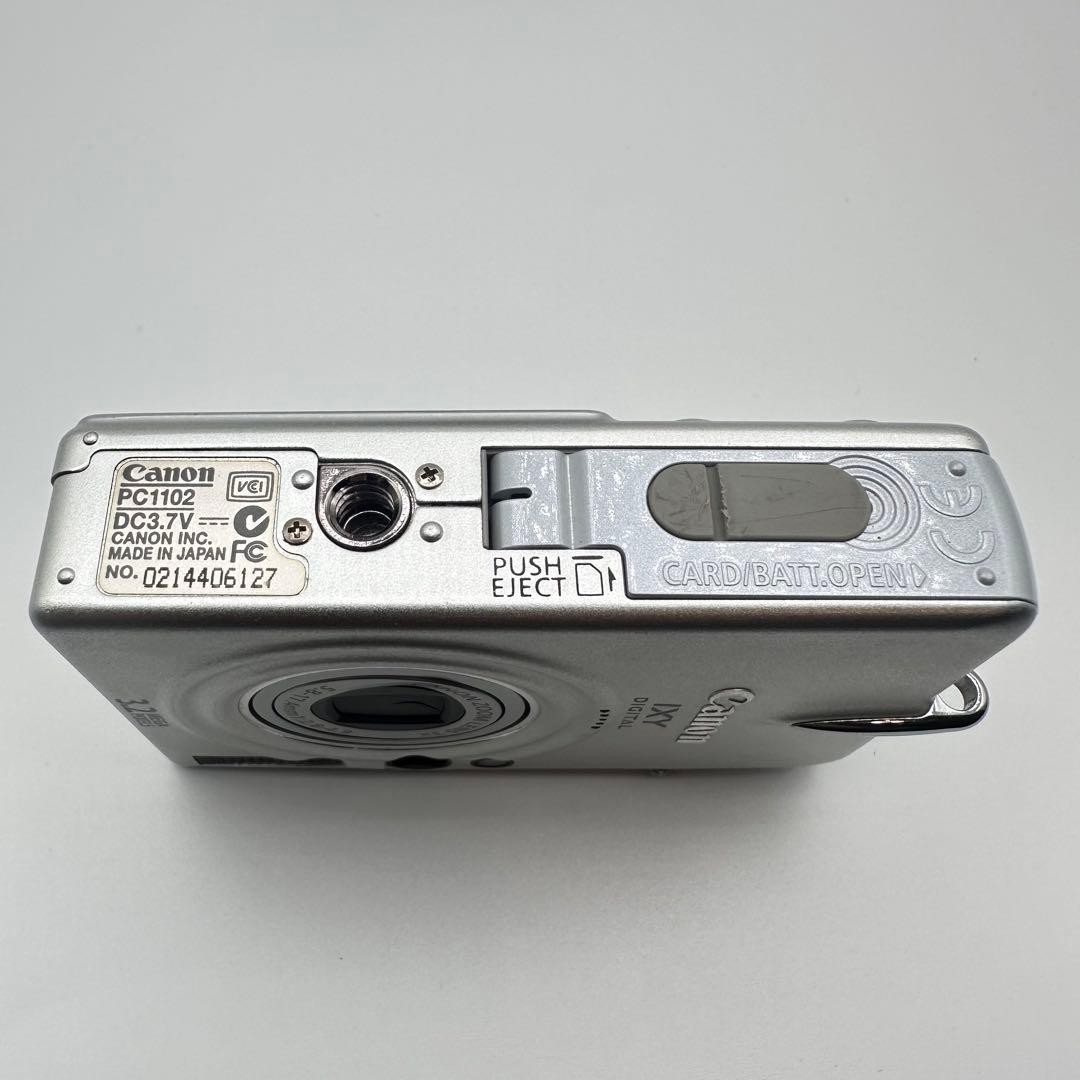 Rare Canon IXY DIGITAL 40 Silver Compact Camera with Accessories