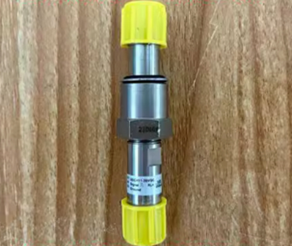 1PCS Compatible Danfoss 151-5662 Danfoss speed sensors Rapid logistics CoreDrive