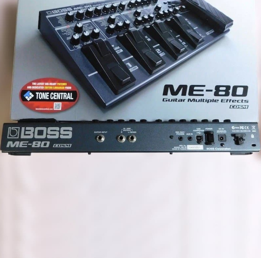 Boss ME-80 Multi Effects Guitar Processor w/ Box AC Adapter Used Excellent