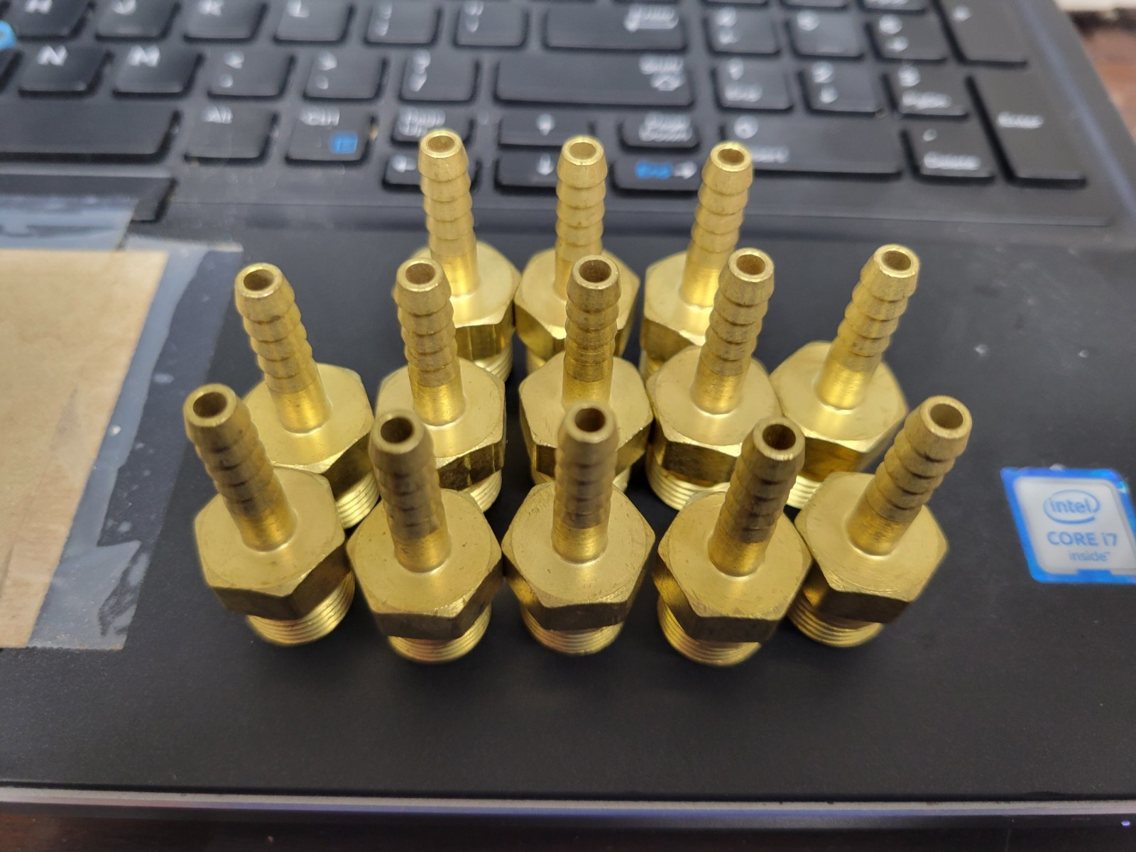 QTY:13 Western Enterprises 40 Brass Hose Adaptors Male/Barb Brass RH 3/16