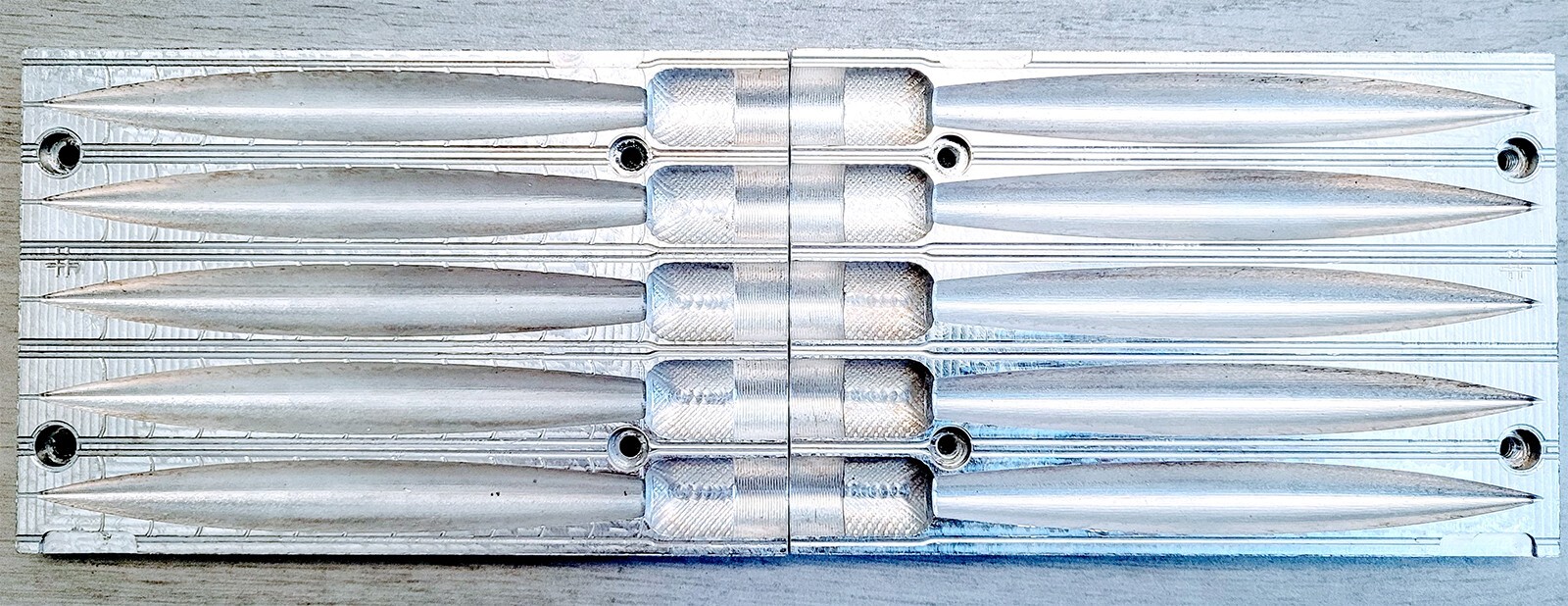 Aluminum fishing soft bait mold - 5" x 5 cavities stick bait mold