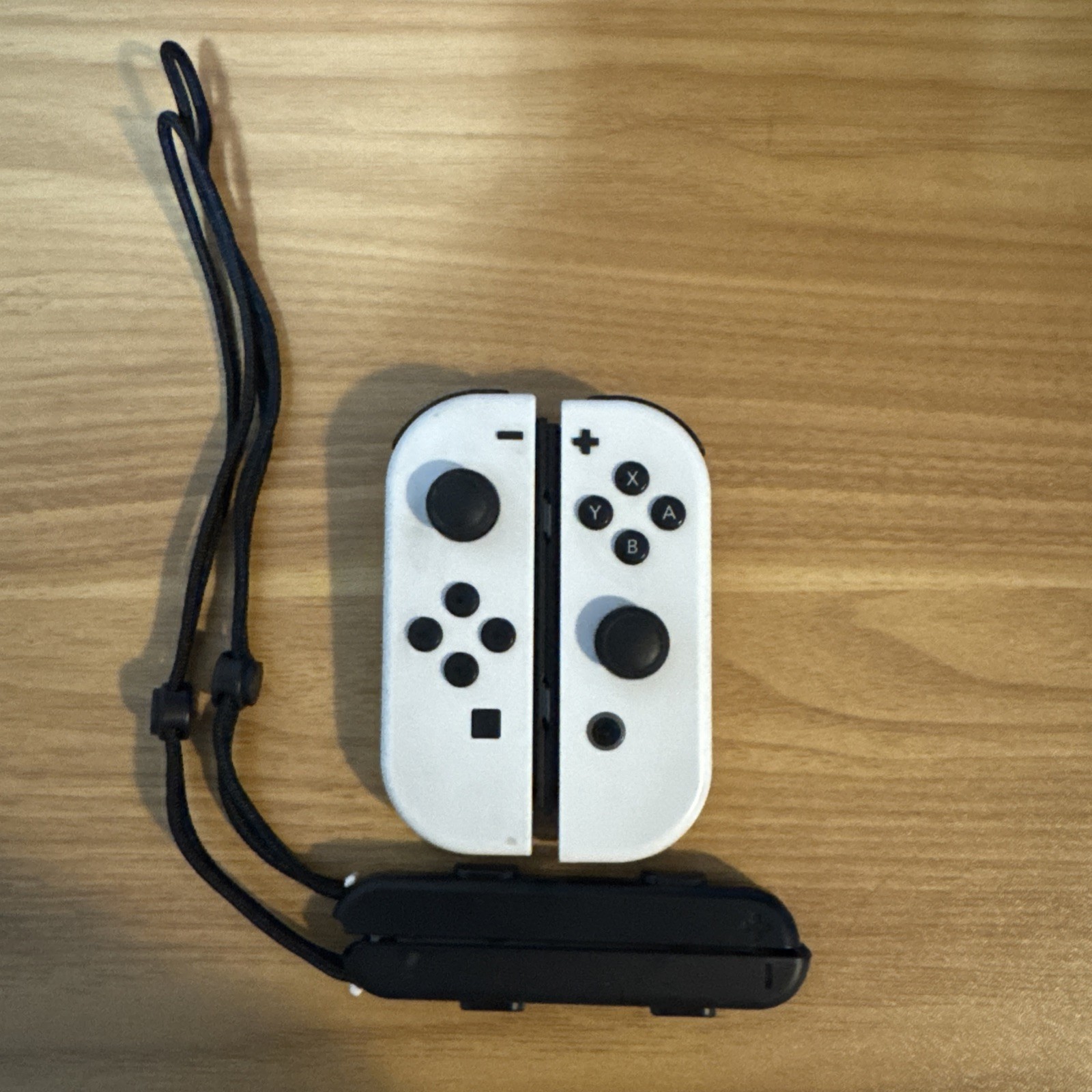 Genuine Nintendo Switch - OLED Switch Joy-Con Pair (L+R) - White - VG
