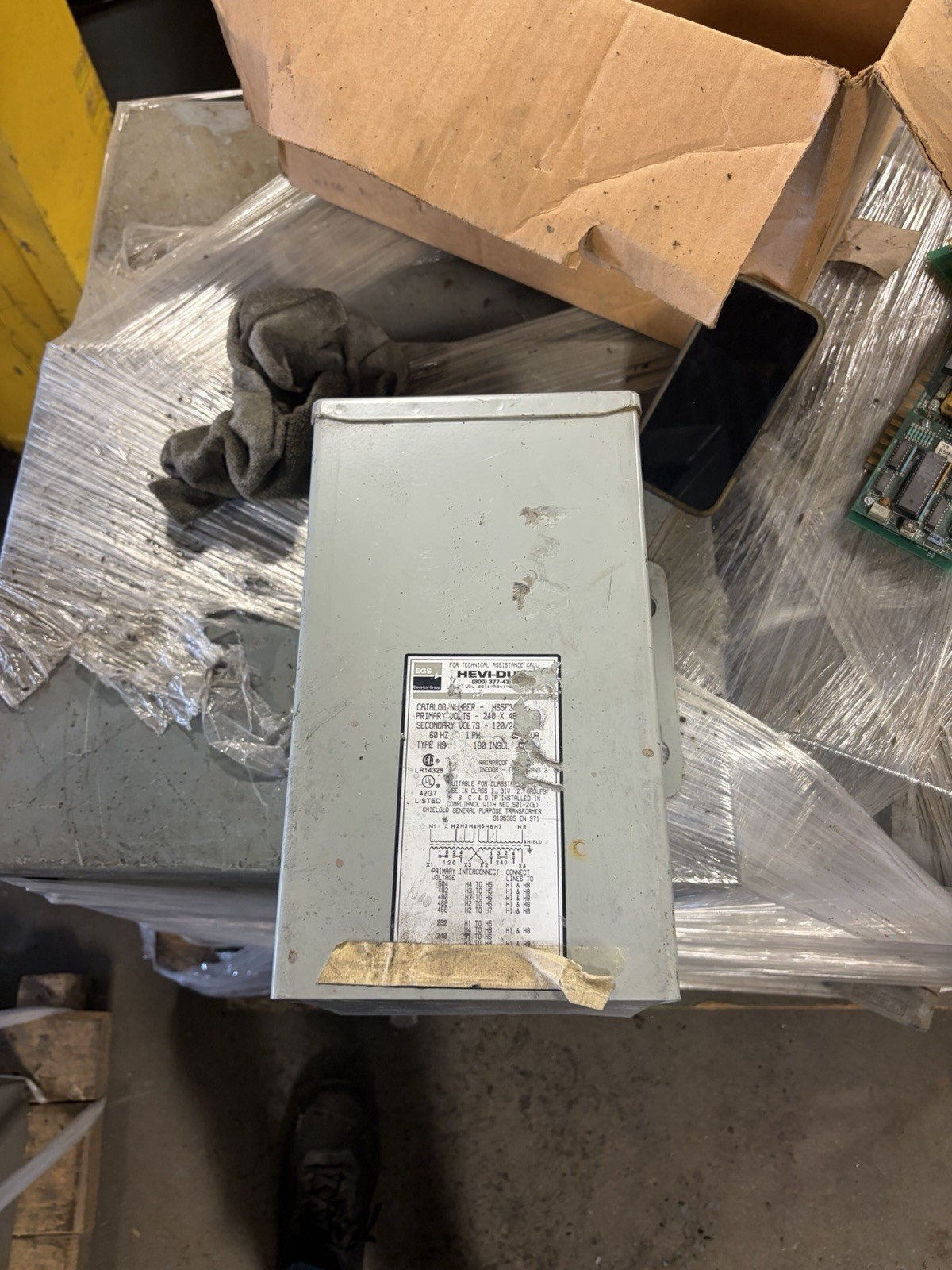 SOLA Hevi-Duty HS5F3AS 3 KVA Transformer Primary 240x480 Secondary 120/240 USED