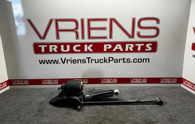 PETERBILT 29-02455 ABSORBER SHOCK 105470 CAB MOUNT BRACKET MISC
