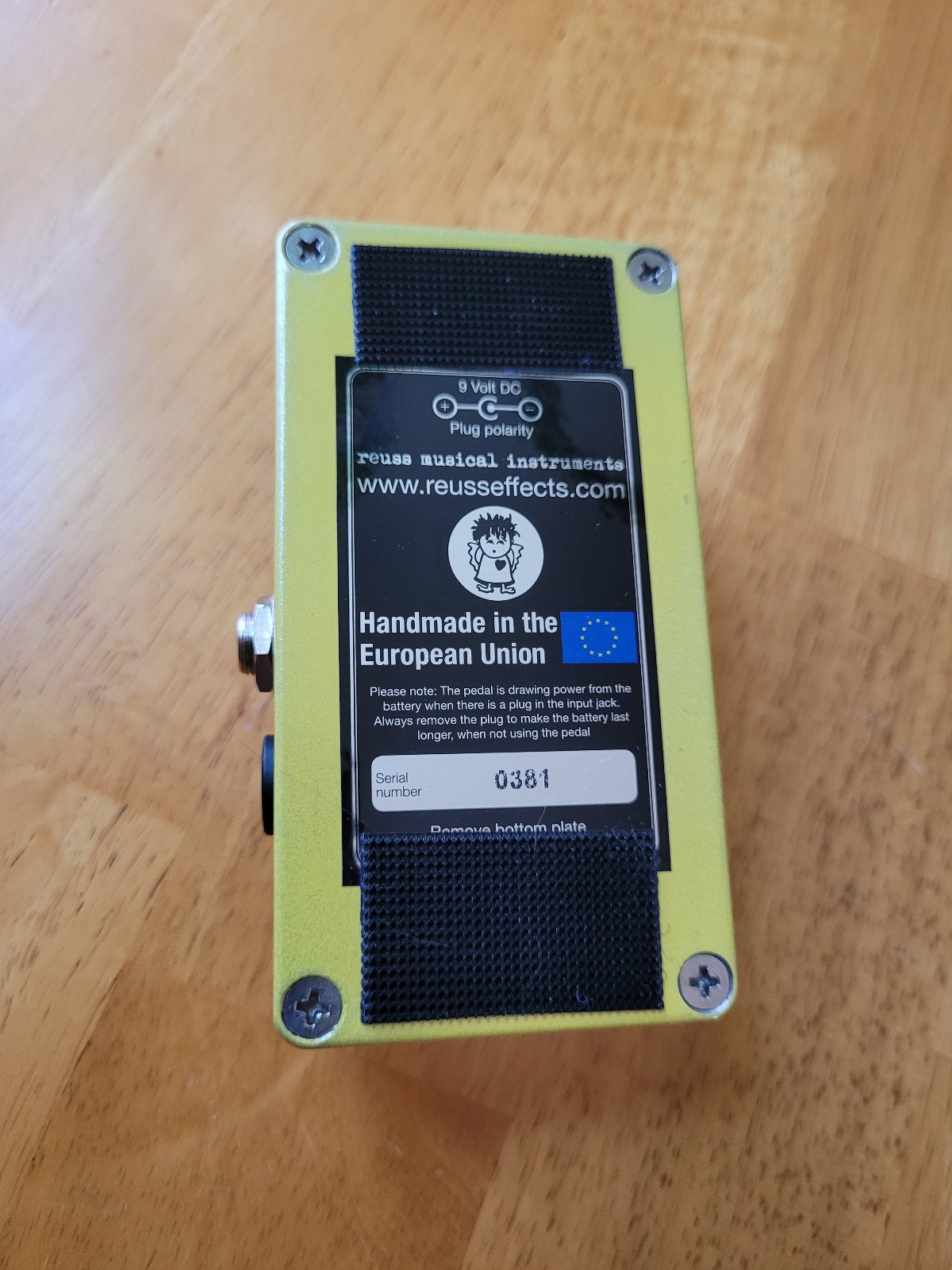 Reuss Octaviaze octave fuzz guitar effect pedal
