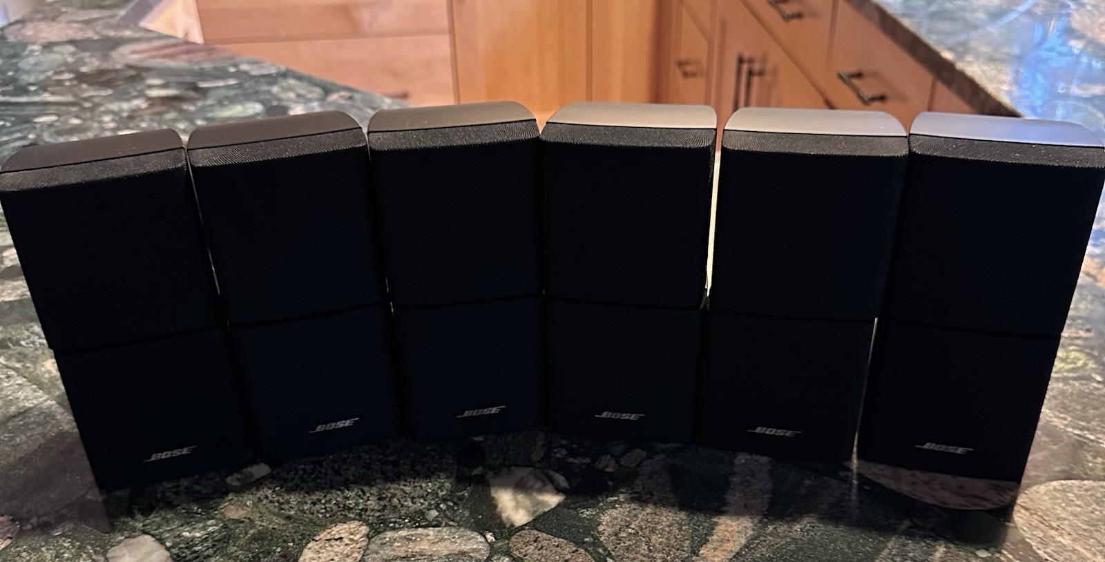 Bose Double Dual Cube Speakers Acoustimass Lifestyle Mountable Surround 6 PC Set