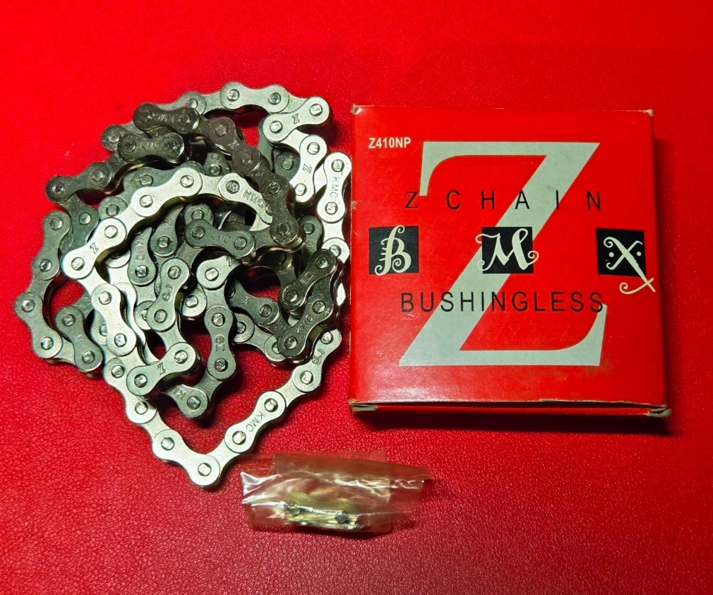 KMC Z410NP 1/8" x 1/2" Bushingless, Single-Speed Chain Silver BMX 112L - NEW