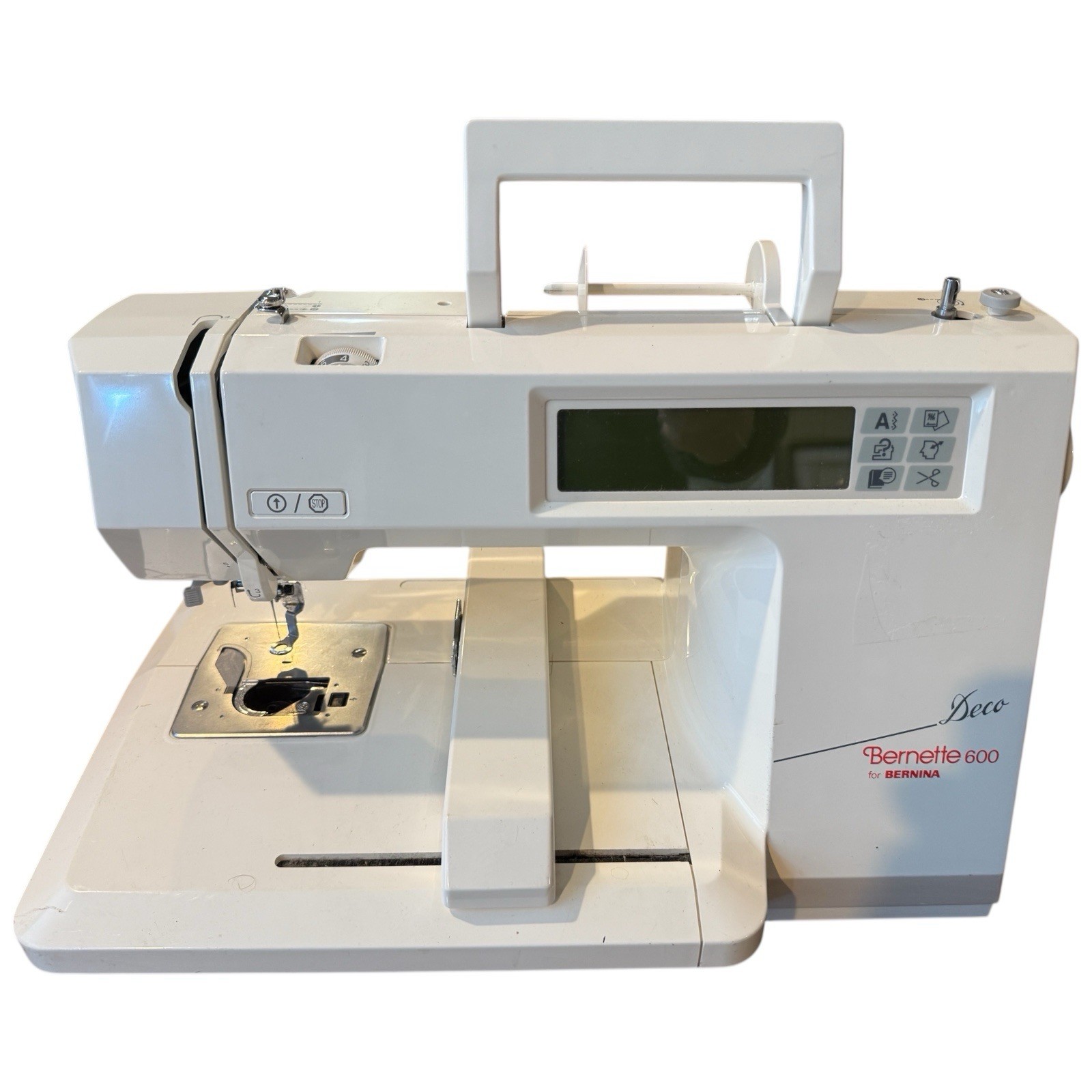 Bernette 600 Deco Digital Embroidery Sewing Machine With Power Cord And Cover