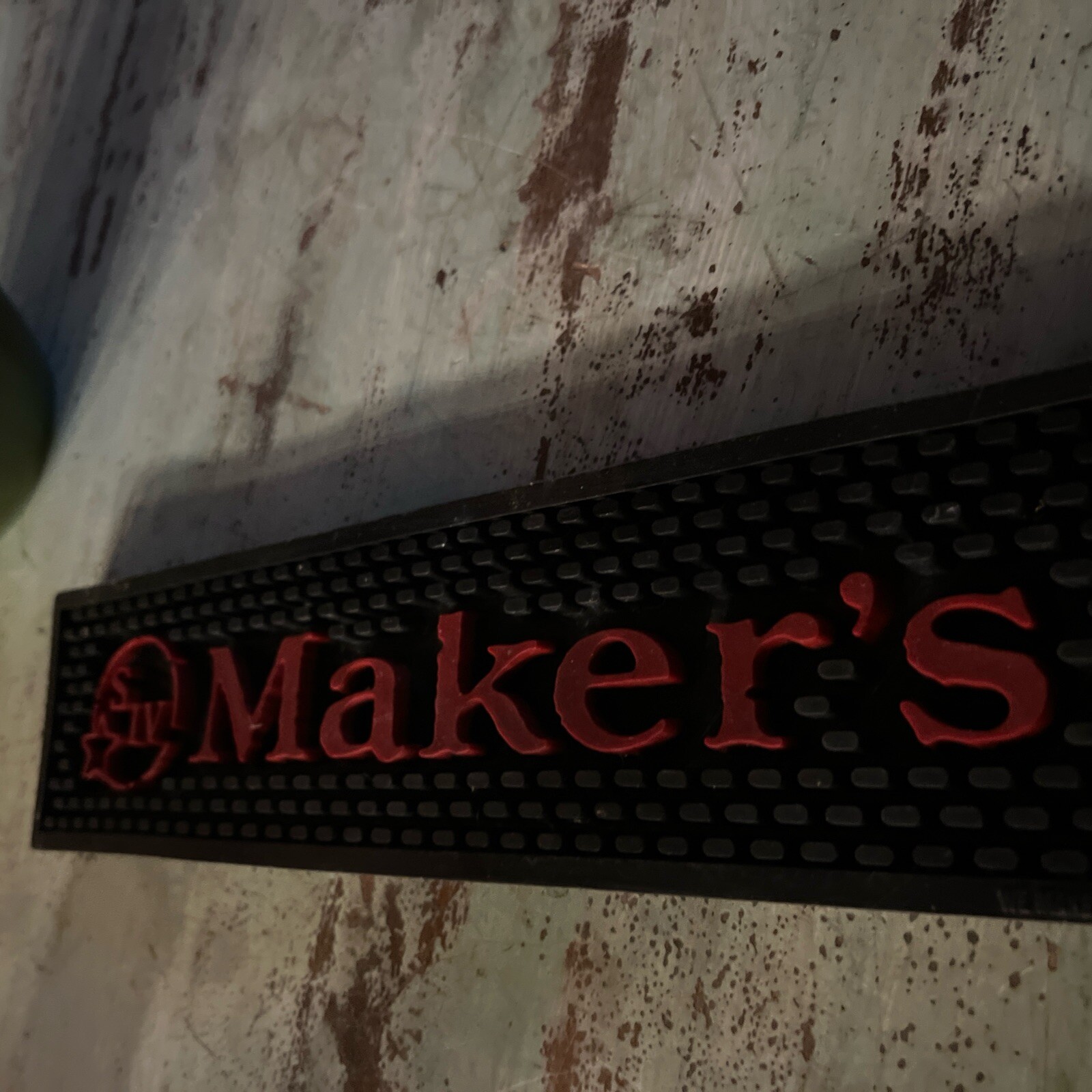 Makers Mark Rubber Bar Mat, Drink Rail Spill 24" x 3 1/2"