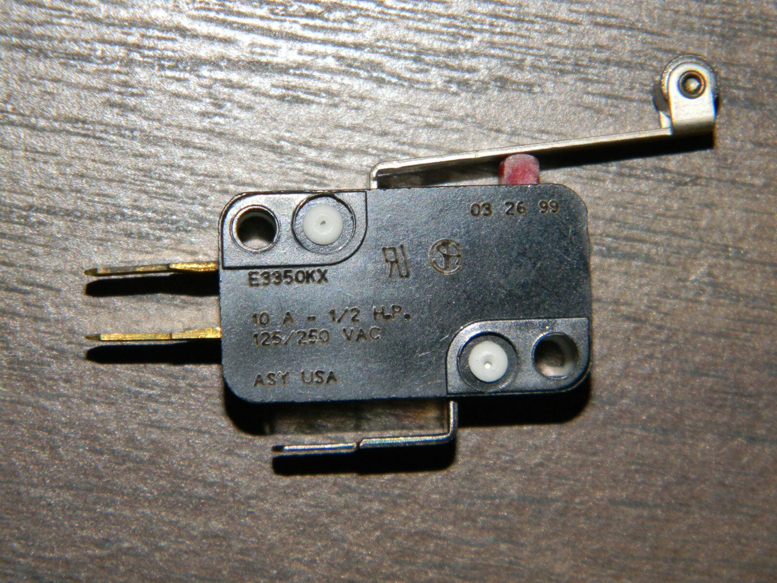 Cherry E33-50KX/ E3350KX Miniature Switch 1/2HP 10 AMP 125/250VAC (Light Force)