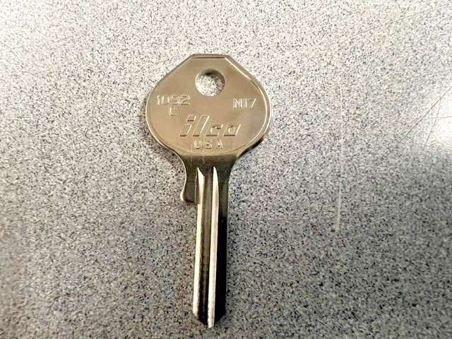ILCO M17 AKA 1092C NICKEL SILVER MADE IN USA KEY BLANK